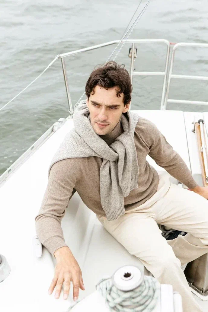 Как стильно одеться мужчине осенью